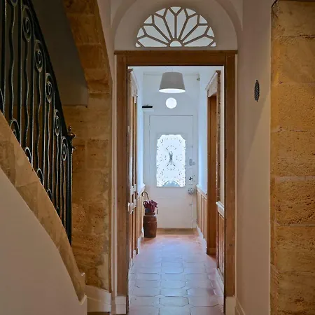 Maison De Maitre Elegia 3*